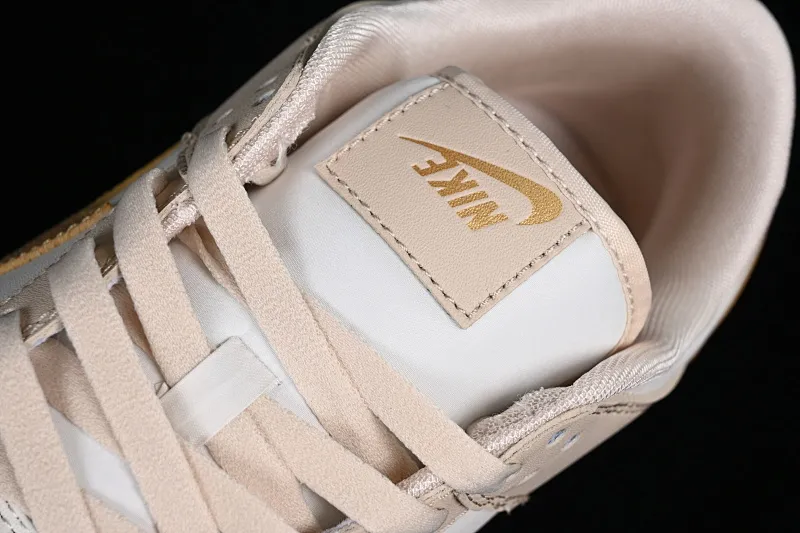All categories Nk SB Dunk series Nk SB Dunk Low low-top sneakers K version Nk Dunk Low beige gold hook SB low-top sports and leisure sneakers DX5930-001